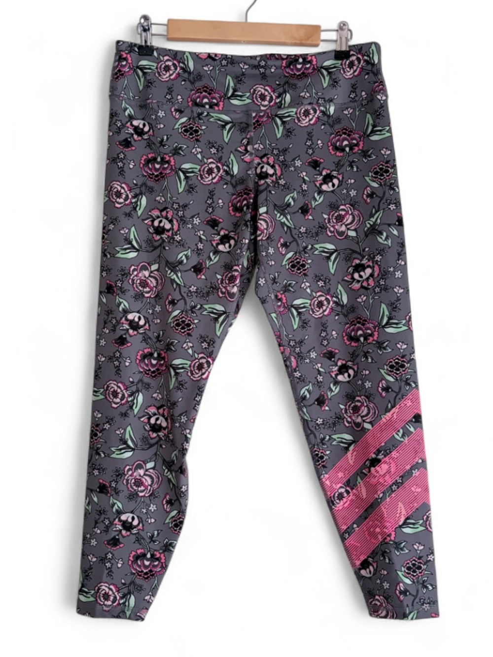 Old Navy Active Go Dry Gray Floral Cropped Leggings Size L